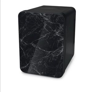 Personal chiller Mini fridge Black marble